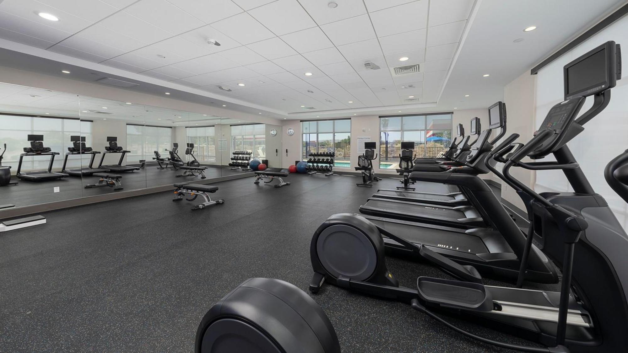 Holiday Inn Express & Suites Ridgecrest - China Lake By Ihg Екстер'єр фото